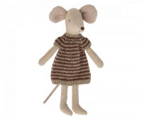 Knitted_dress_for_mum_mouse_1