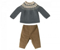 Rabbit_size_5__Pants_and_knitted_sweater_5