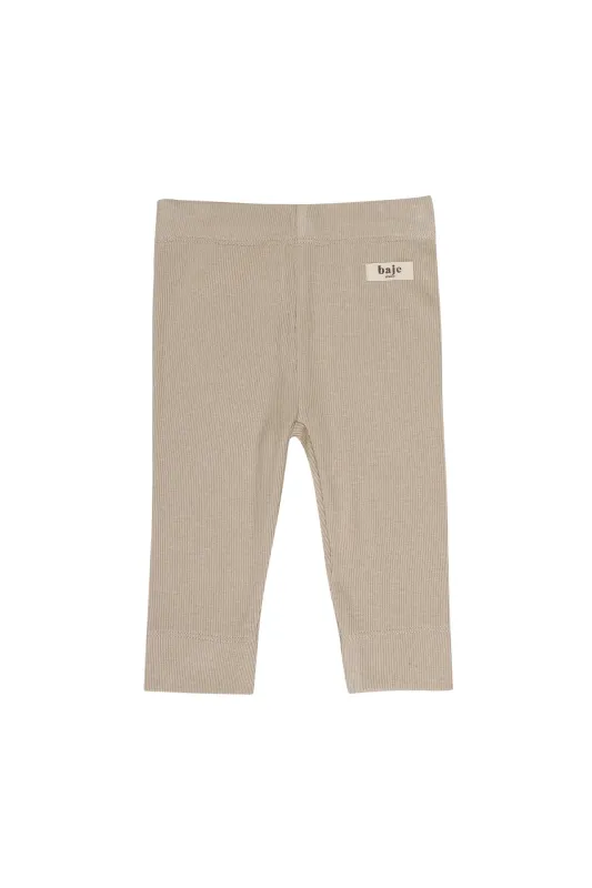 Arce_Taupe_Cafe_Taupe