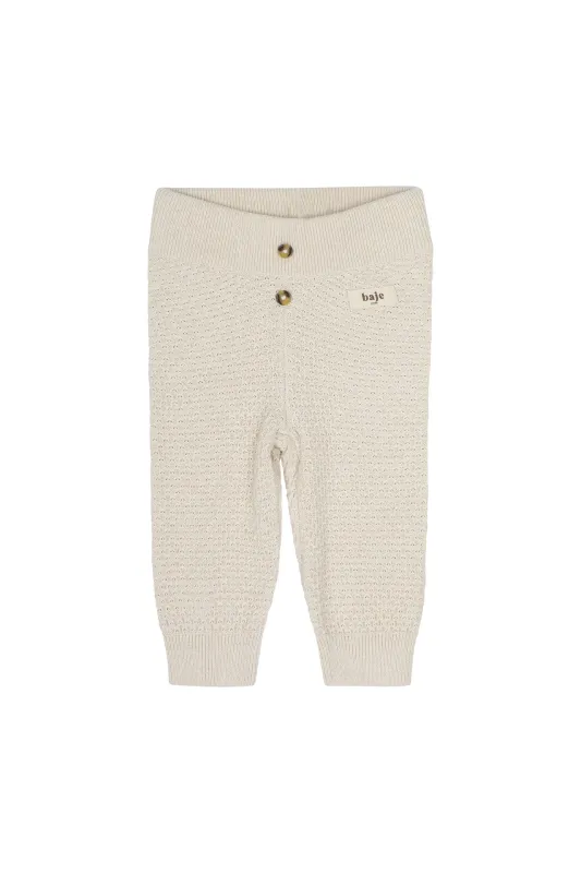 Izaia_Off_White_Creme