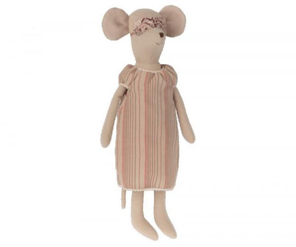 Medium_mouse__Nightgown