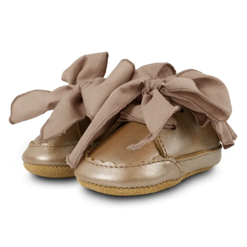 Nienelien_Sneakers___Truffle_Metallic_Nubuck_Bruin