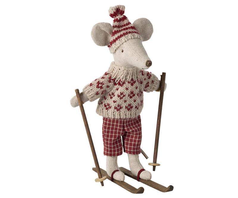 Winter_mouse_with_ski_set__Mum___Red_