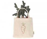 Carrots_in_shopping_bag_1