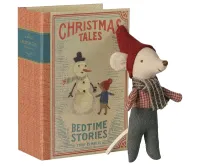 Christmas_mouse__Baby_in_book_