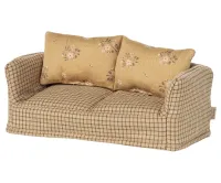 Couch__Mouse___Mable__2