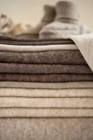 Ledikantdeken_Merino_Brushed_Meadow_100x135_Ecru_1