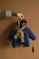 Scarf_Bruin_1