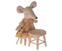 Table_and_stool_set__Mouse__2