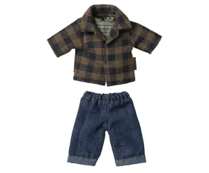 Brown_checked_shirt_and_pants__Dad_mouse_