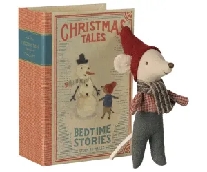 Christmas_mouse__Baby_in_book_