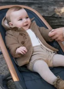 Corduroy_trench_coat_Wit