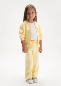 Pique_tracksuit_Geel