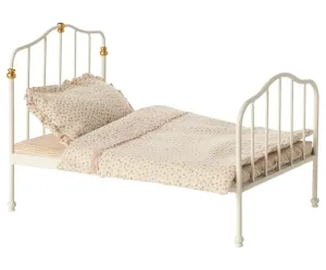 Vintage_bed__Mouse___Off_white__1